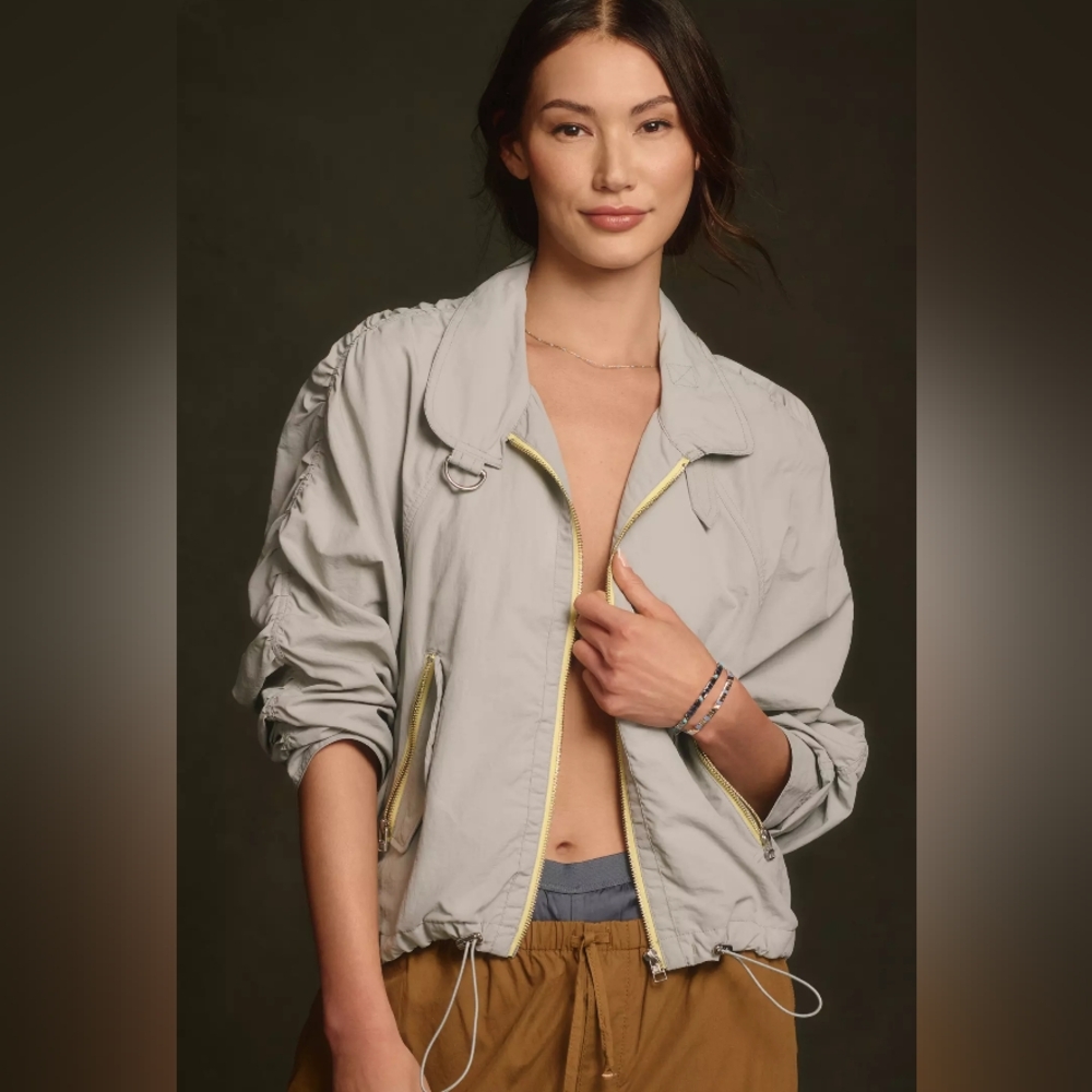 NWOT Daily Practice Anthropologie Windbreaker Size Medium - Picture 2 of 13